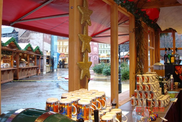 Weihnachtsmarkt am Roten Rathaus in Berlin